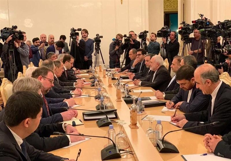 ملاقات ظریف و لاوروف در مسکو؛ ایران و روسیه به دنبال صلح در منطقه هستند