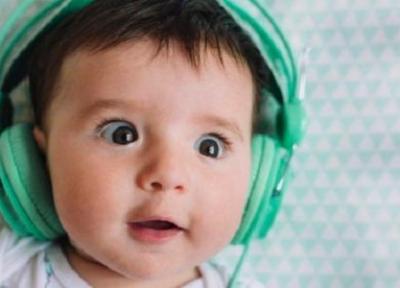 آیا عکس العمل نوزاد شما به صداهای اطراف طبیعی است؟